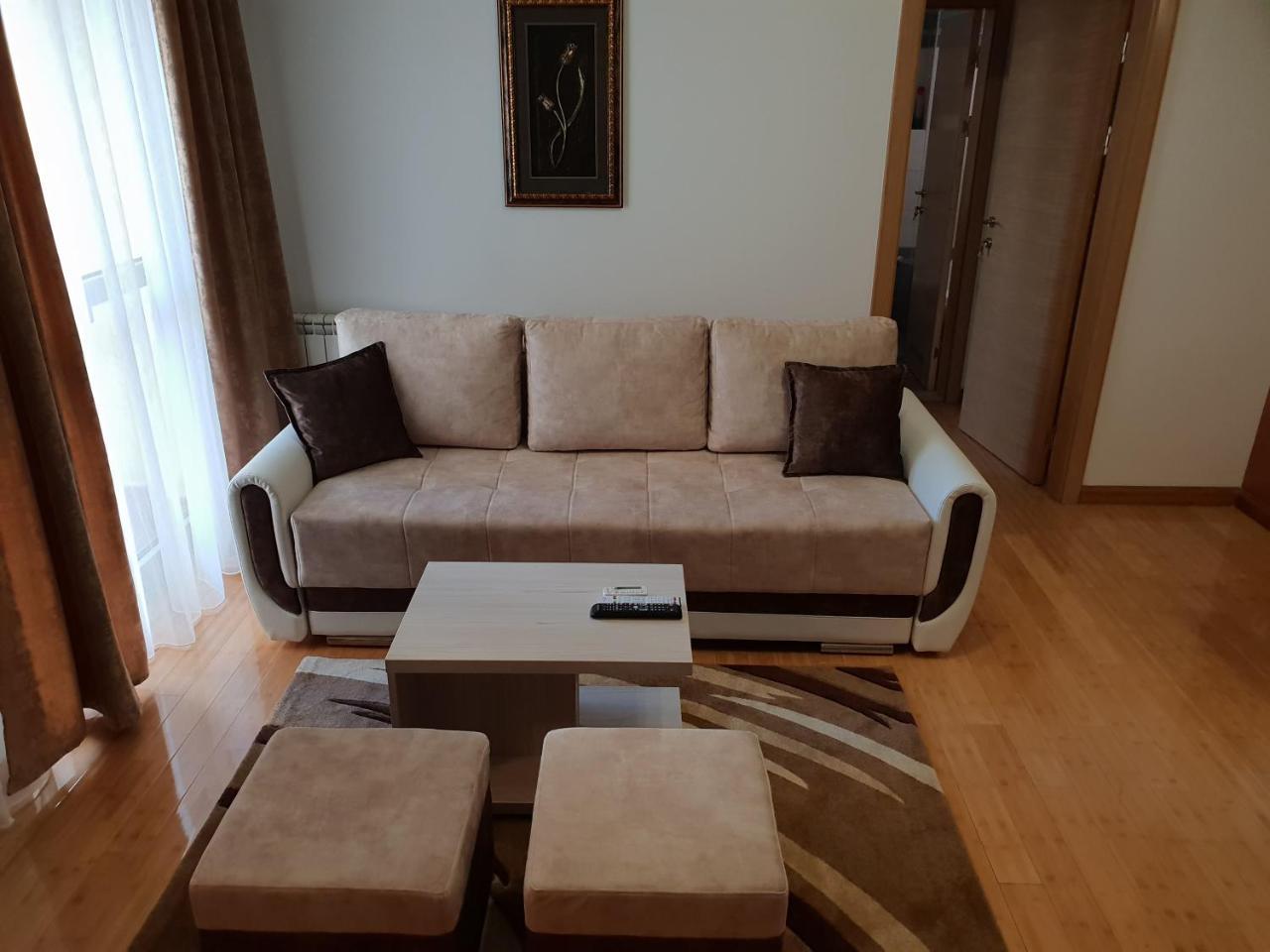 Apartman Kej Free Parking Kraljevo Eksteriør billede