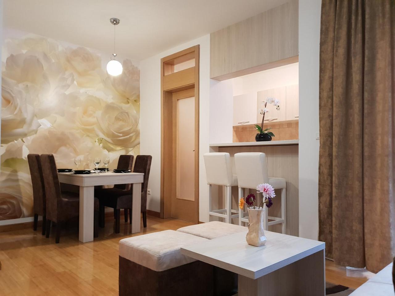 Apartman Kej Free Parking Kraljevo Eksteriør billede
