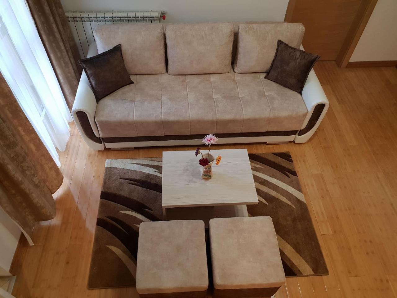 Apartman Kej Free Parking Kraljevo Eksteriør billede