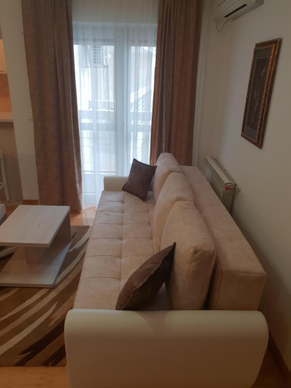 Apartman Kej Free Parking Kraljevo Eksteriør billede